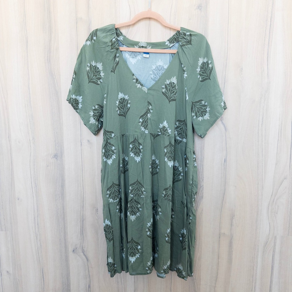 Old Navy Floral Tiered Dress Large Green Floral Short Sleeve Boho Prairie Summer